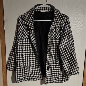Elegant Black and White Houndstooth Pea Coat